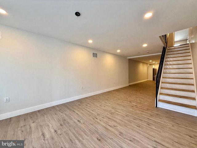 2058 E AUBURN ST, Philadelphia, PA 19134