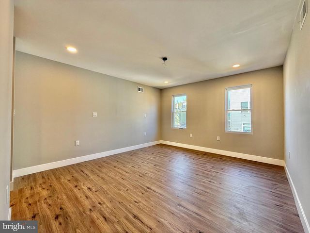 2058 E AUBURN ST, Philadelphia, PA 19134