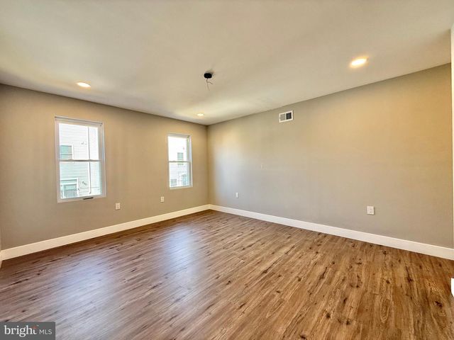 2058 E AUBURN ST, Philadelphia, PA 19134