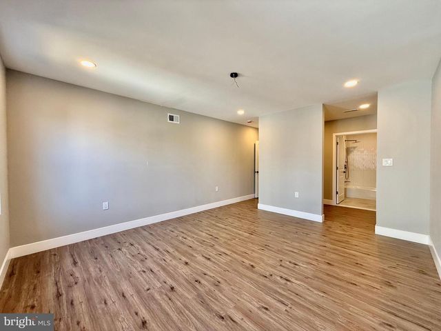 2058 E AUBURN ST, Philadelphia, PA 19134