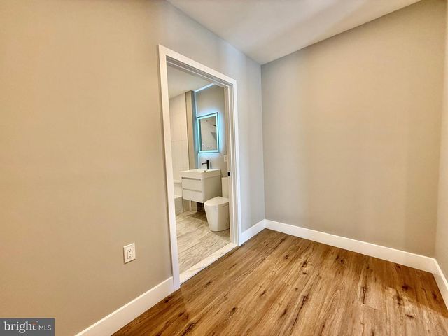 2058 E AUBURN ST, Philadelphia, PA 19134