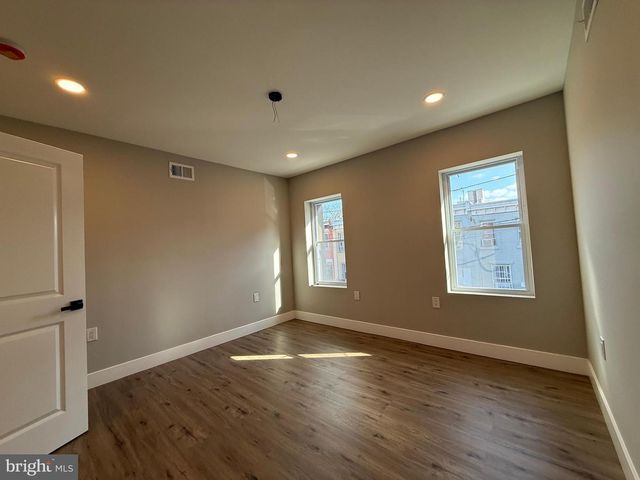 2058 E AUBURN ST, Philadelphia, PA 19134