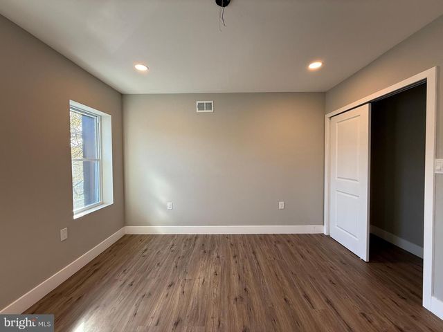 2058 E AUBURN ST, Philadelphia, PA 19134