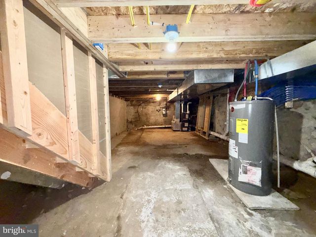 2058 E AUBURN ST, Philadelphia, PA 19134