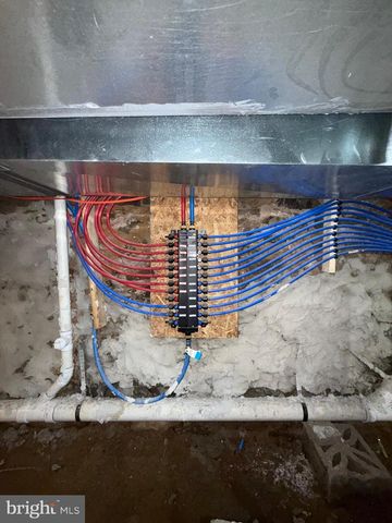 2058 E AUBURN ST, Philadelphia, PA 19134