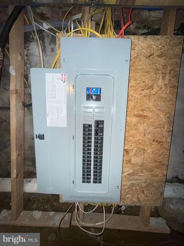 2058 E AUBURN ST, Philadelphia, PA 19134