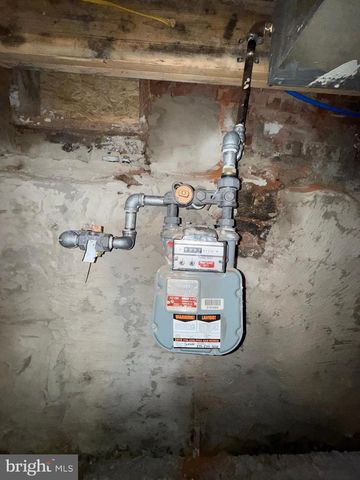 2058 E AUBURN ST, Philadelphia, PA 19134