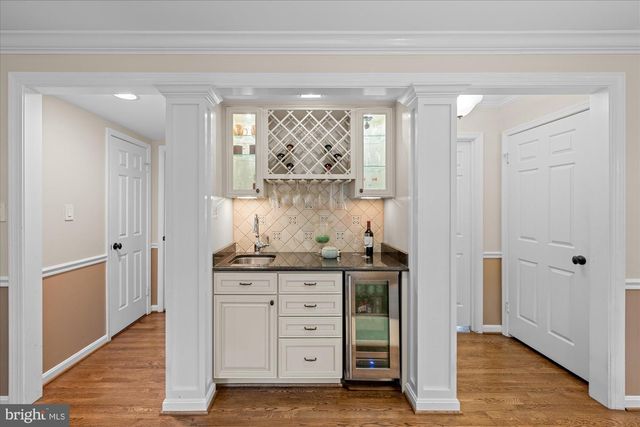 8308 RIVER FALLS DR, Potomac, MD 20854