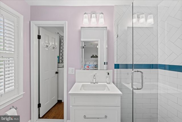 8308 RIVER FALLS DR, Potomac, MD 20854