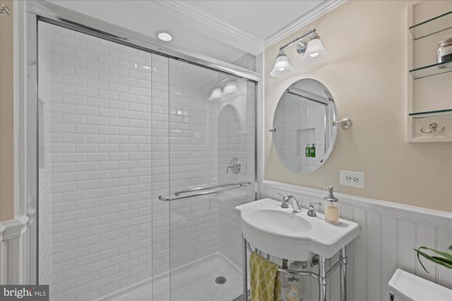 8308 RIVER FALLS DR, Potomac, MD 20854