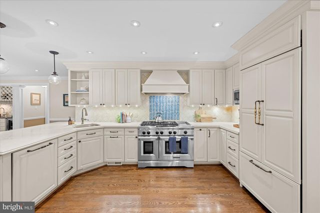 8308 RIVER FALLS DR, Potomac, MD 20854