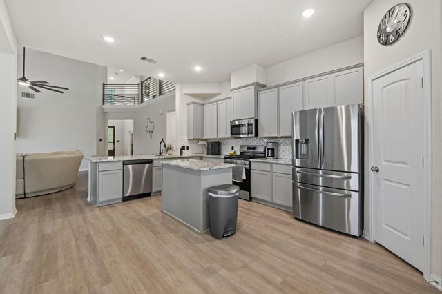 1563 Road 66114, Dayton, TX 77535