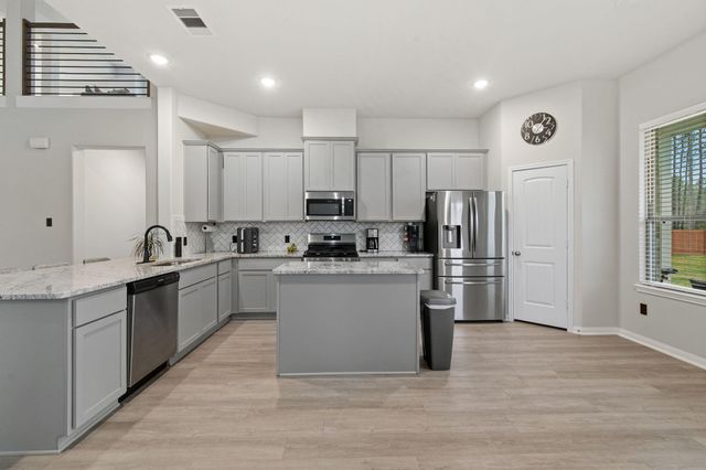 1563 Road 66114, Dayton, TX 77535