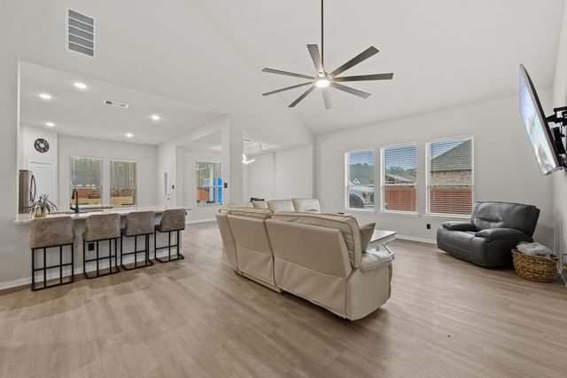 1563 Road 66114, Dayton, TX 77535