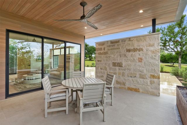 814 The Trails PKWY, Horseshoe Bay, TX 78657