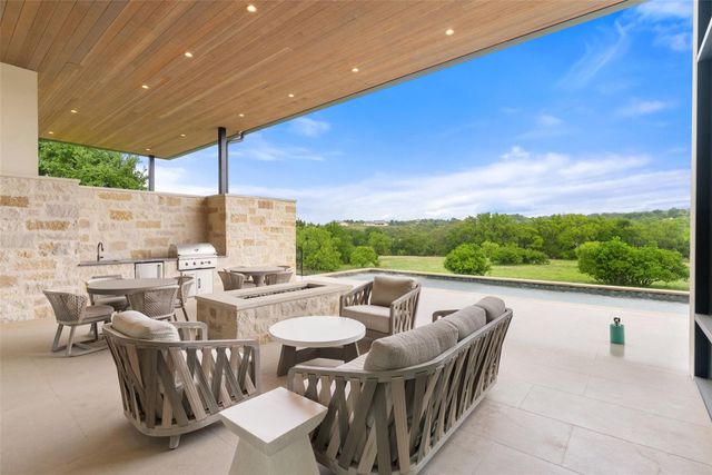 814 The Trails PKWY, Horseshoe Bay, TX 78657