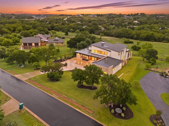 814 The Trails PKWY, Horseshoe Bay, TX 78657