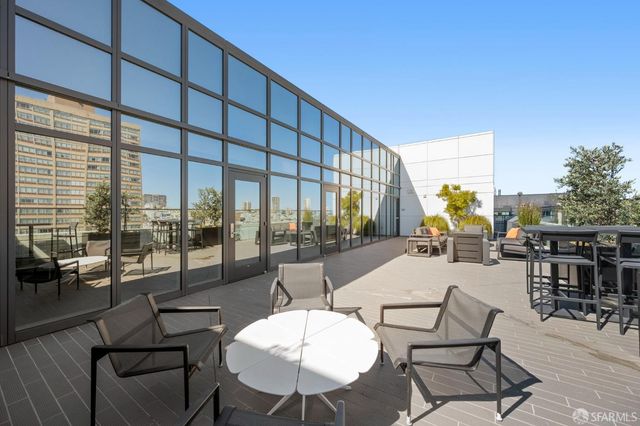 1688 Pine Street W409, San Francisco, CA 94109