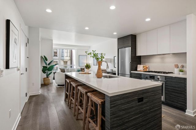 1688 Pine Street W409, San Francisco, CA 94109