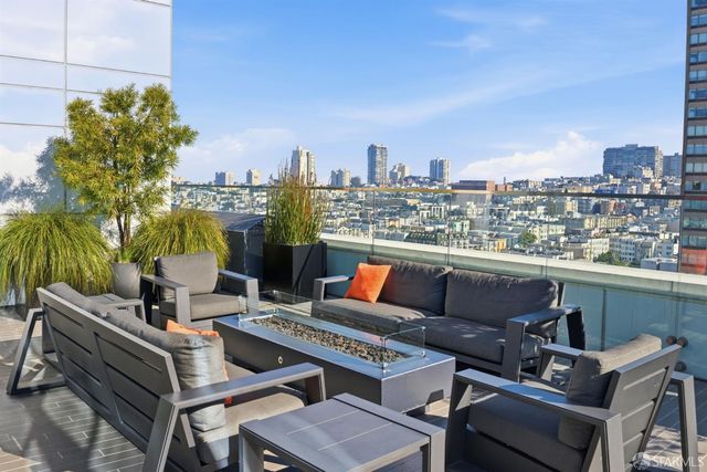 1688 Pine Street W409, San Francisco, CA 94109