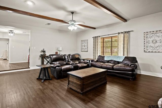1413 Irvin Parkway, Daingerfield, TX 75638