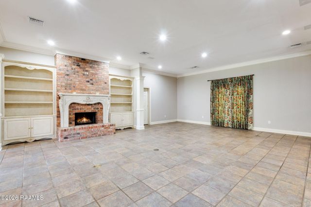 203 Autumn Oak Bend, Lafayette, LA 70508