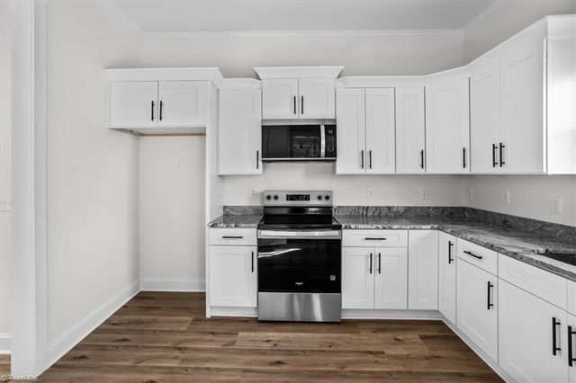 200 Salem Street, Thomasville, NC 27360