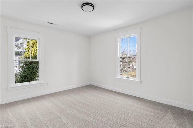 200 Salem Street, Thomasville, NC 27360