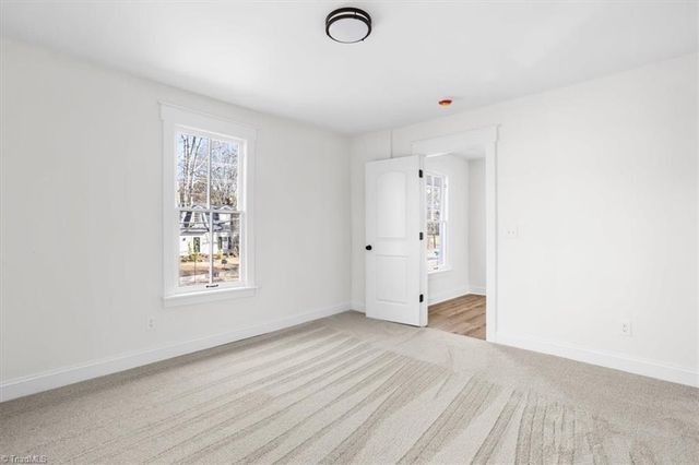 200 Salem Street, Thomasville, NC 27360