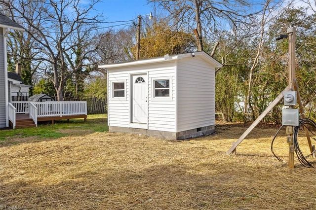 200 Salem Street, Thomasville, NC 27360