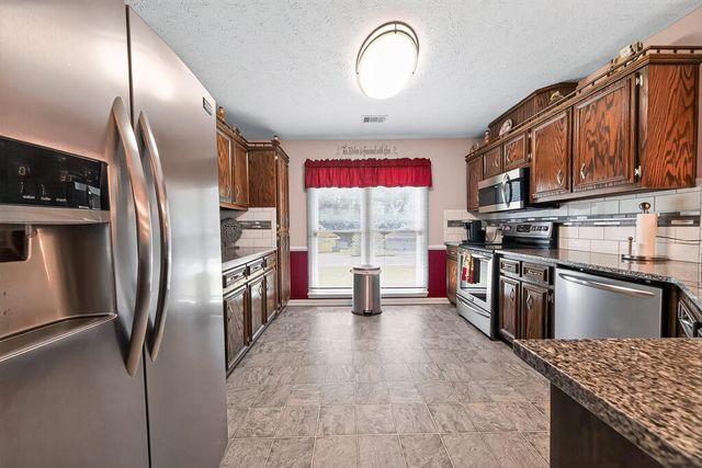 3304 Hummingbird Court, Phenix City, AL 36867