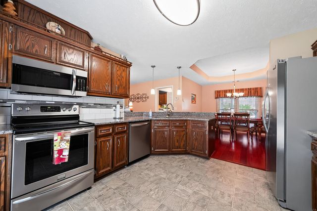 3304 Hummingbird Court, Phenix City, AL 36867