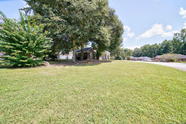 3304 Hummingbird Court, Phenix City, AL 36867