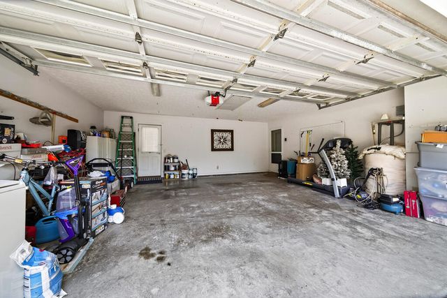3304 Hummingbird Court, Phenix City, AL 36867