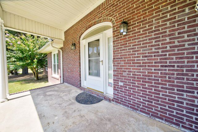 3304 Hummingbird Court, Phenix City, AL 36867