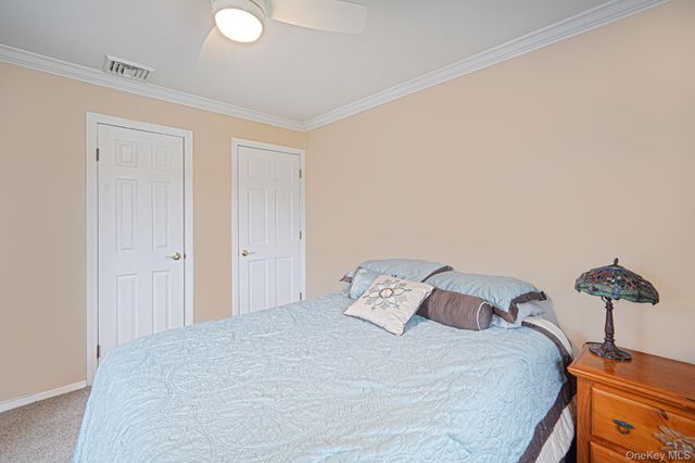 15 Glenda Drive, West Babylon, NY 11704