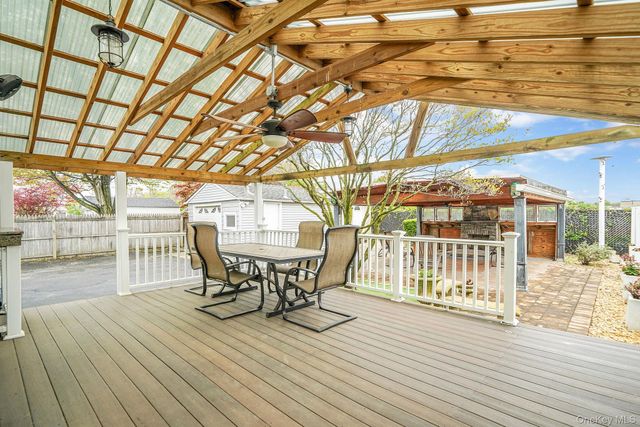 15 Glenda Drive, West Babylon, NY 11704
