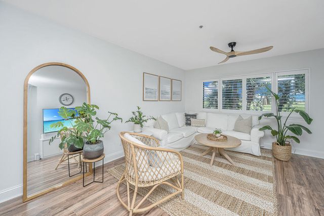 152 W Mariners Cay Drive 152, Folly Beach, SC 29439