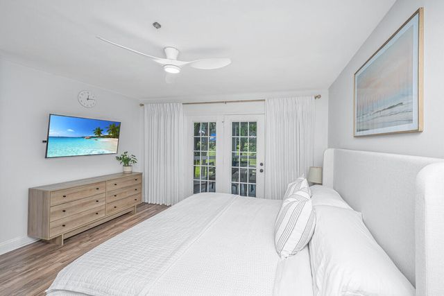 152 W Mariners Cay Drive 152, Folly Beach, SC 29439