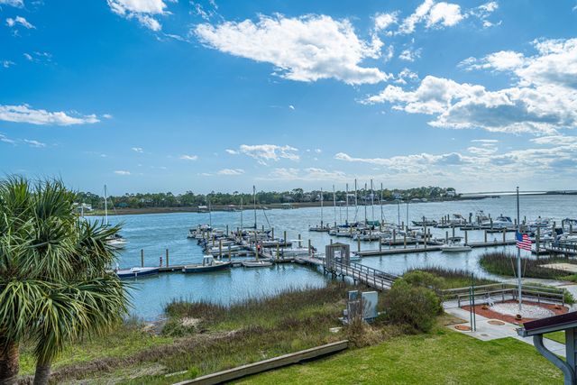 152 W Mariners Cay Drive 152, Folly Beach, SC 29439