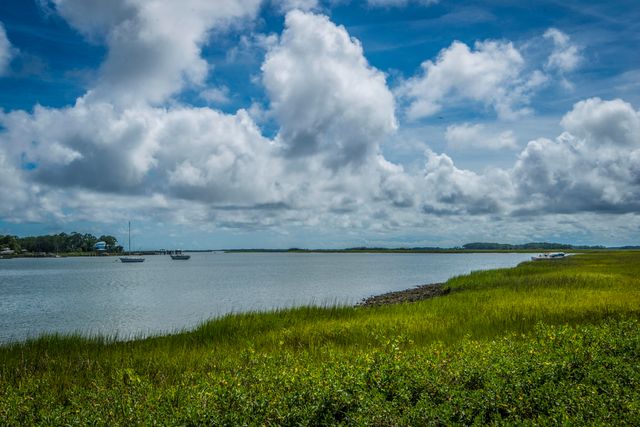 152 W Mariners Cay Drive 152, Folly Beach, SC 29439