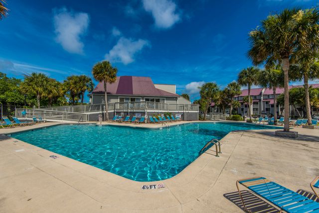 152 W Mariners Cay Drive 152, Folly Beach, SC 29439
