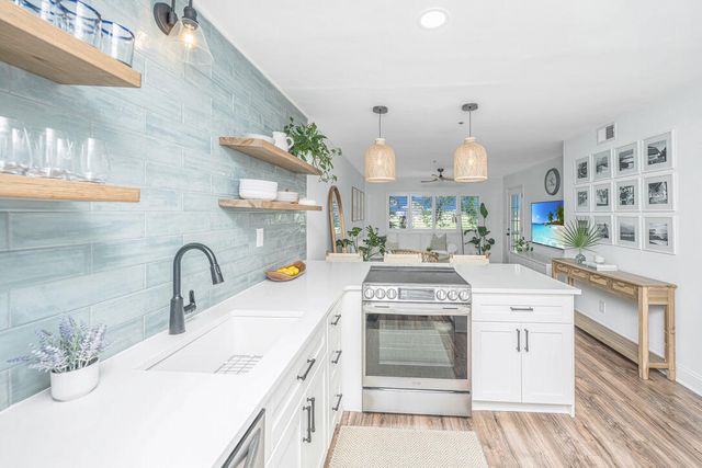 152 W Mariners Cay Drive 152, Folly Beach, SC 29439