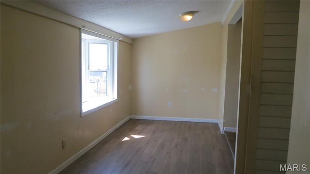 154 S Pence Street, East Alton, IL 62024