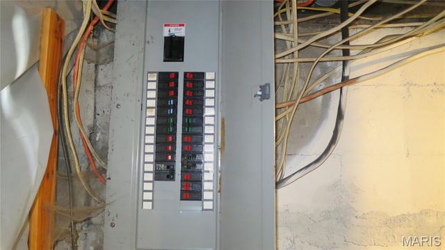 154 S Pence Street, East Alton, IL 62024