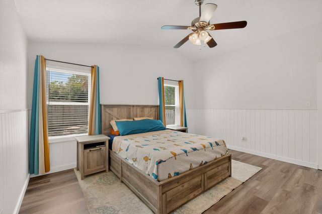 417 Creekmeadow Lane, Lewisville, TX 75067