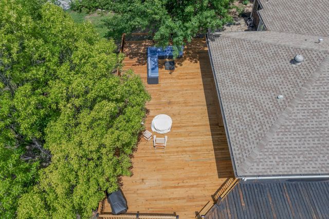 417 Creekmeadow Lane, Lewisville, TX 75067