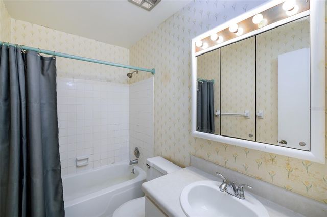 1143 85TH TERRACE N D, St Petersburg, FL 33702