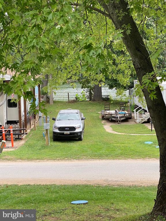 7-20 BOO BOO BLVD, Falling Waters, WV 25419
