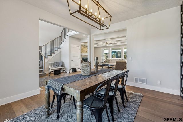 3640 S 218th Avenue, Elkhorn, NE 68022